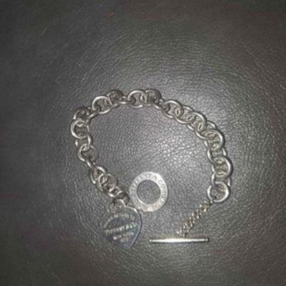 Tiffany heart tag toggle Bracelet - Picture 3 of 3